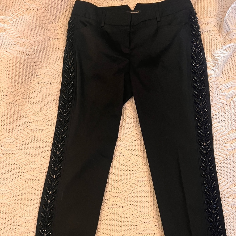 Express Design Studio bedazzled side fancy ankle pant. Black. Size 4.Ankle